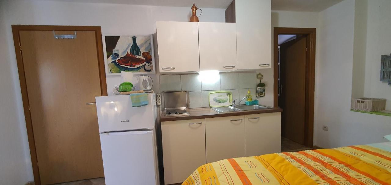 Franceska Apartmani Cres Exteriér fotografie