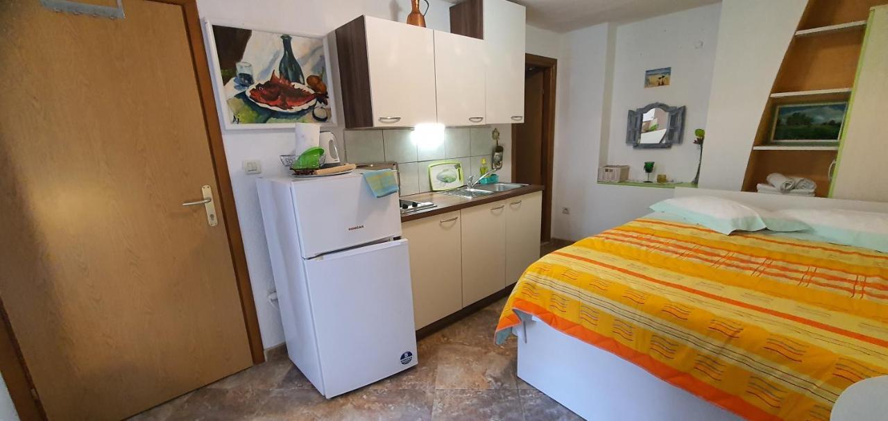 Franceska Apartmani Cres Exteriér fotografie