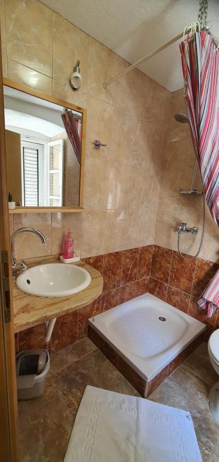 Franceska Apartmani Cres Exteriér fotografie